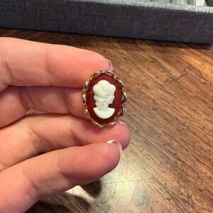 Elegant Cameo Brooch in Red and Gold